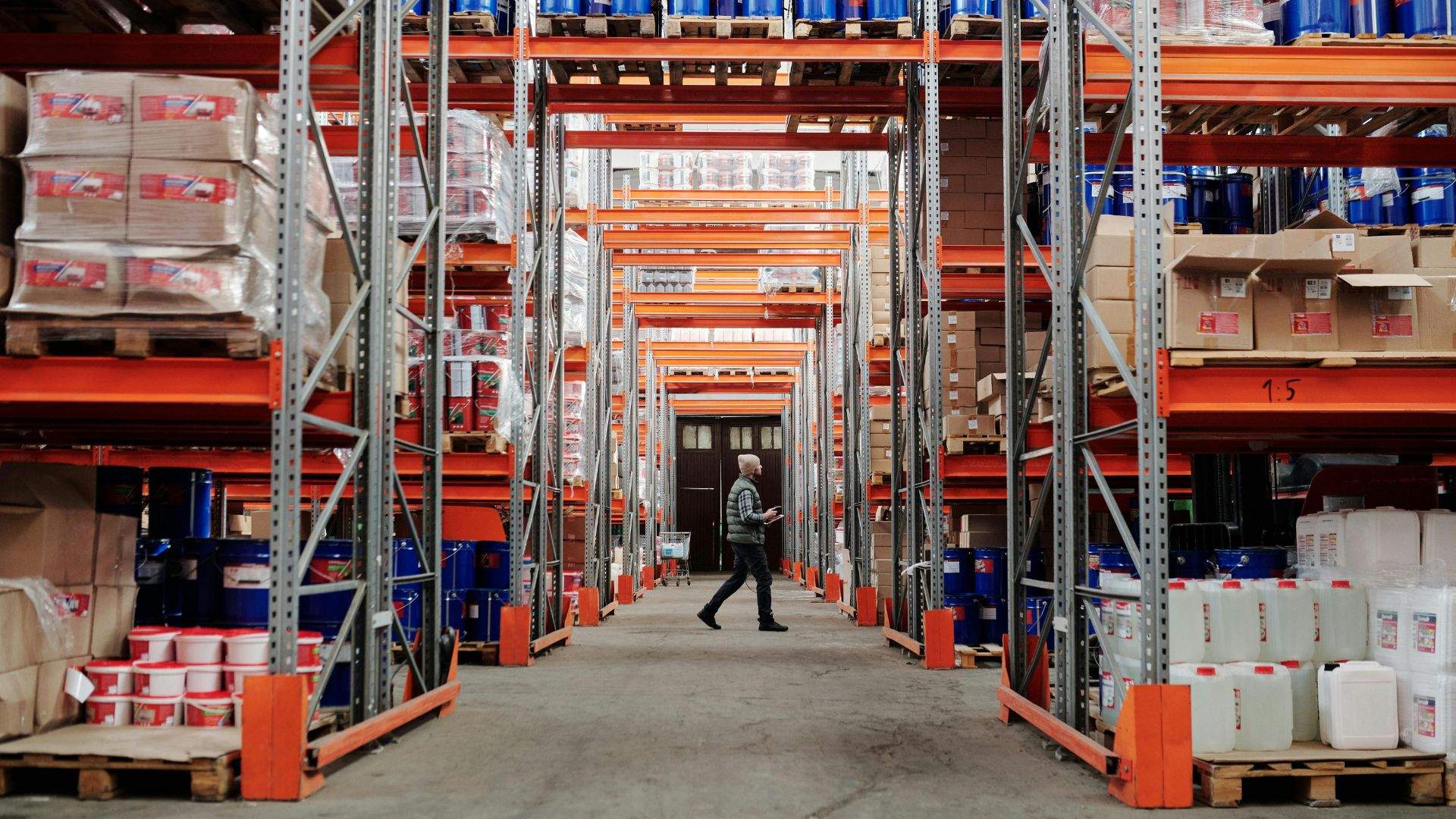 Featured image for Cheapest Shipping Rates in Dubai, UAE – Compare, Save & Ship Smarter with Goods2Load