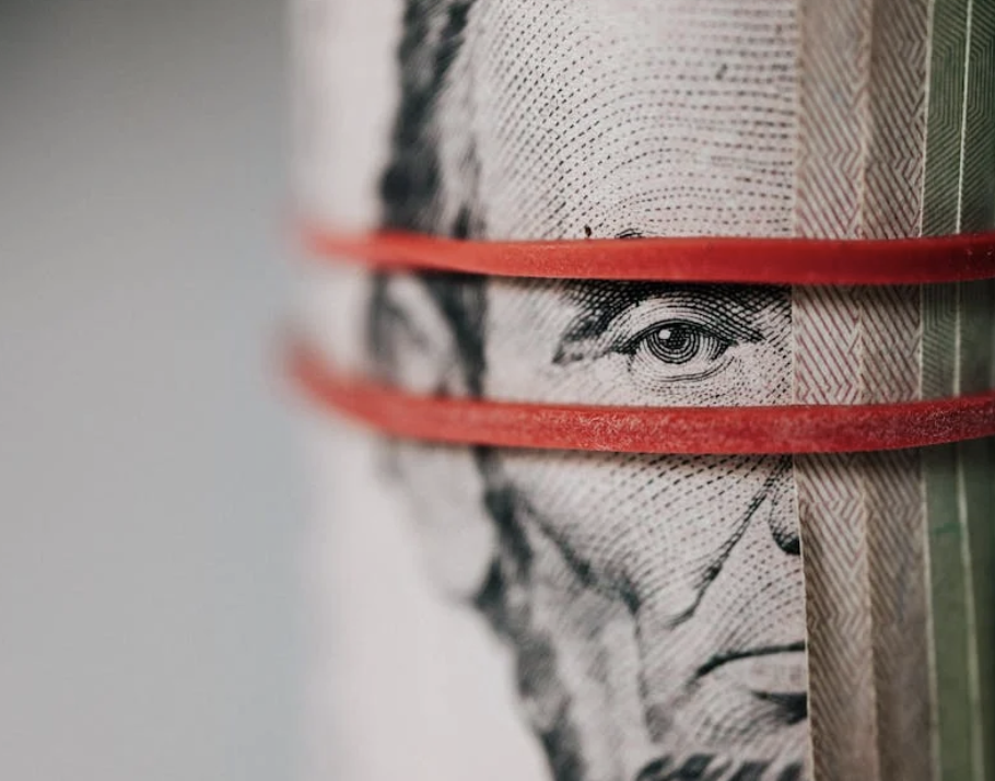 Featured image for Simplified Finance and Money Conversion: Unlocking Seamless Global Trading