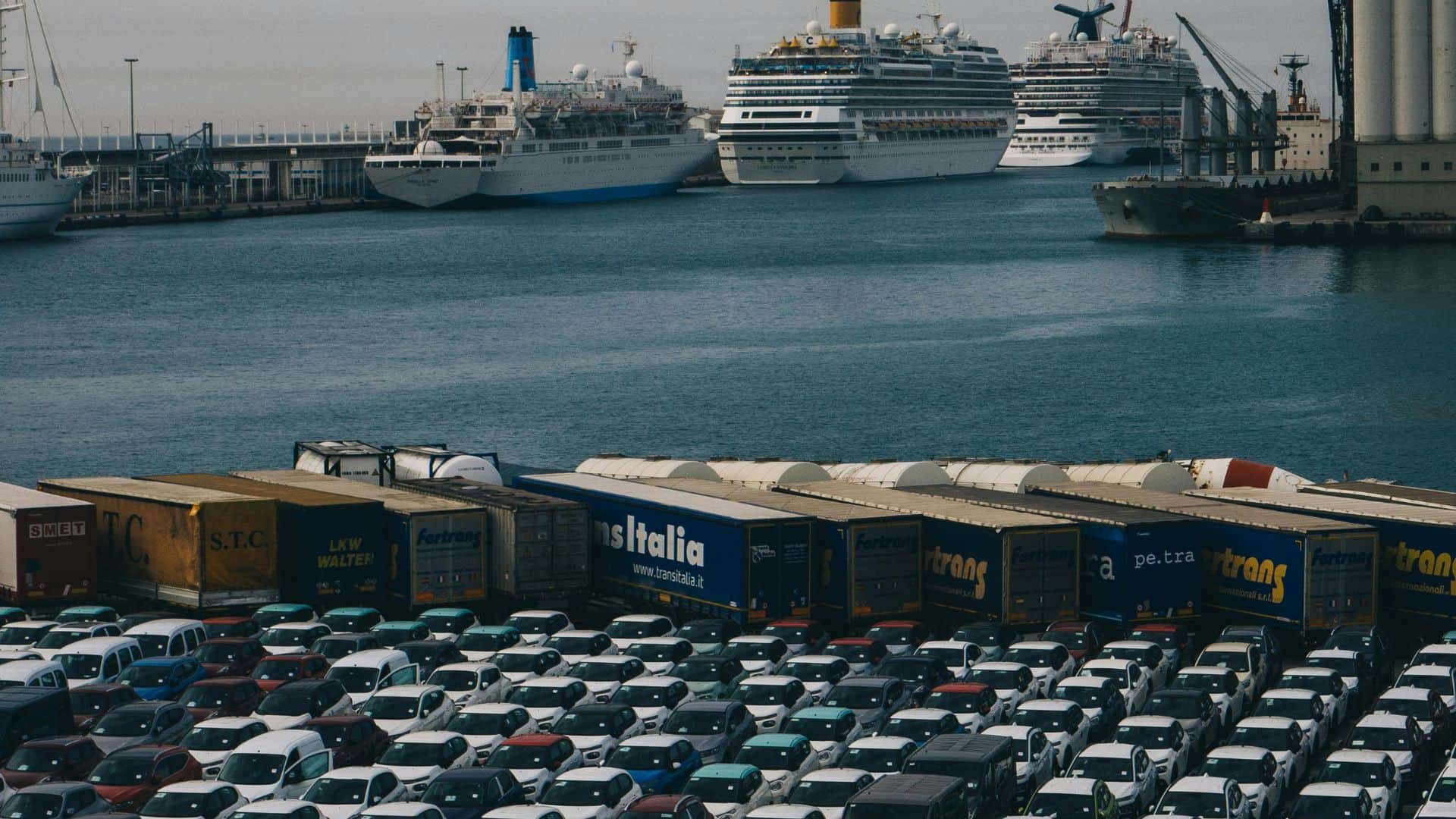 Featured image for What is a Freight Forwarding Company?